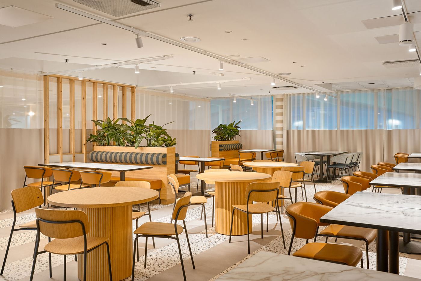 katinkulta-buffet-ravintola-tila.jpg