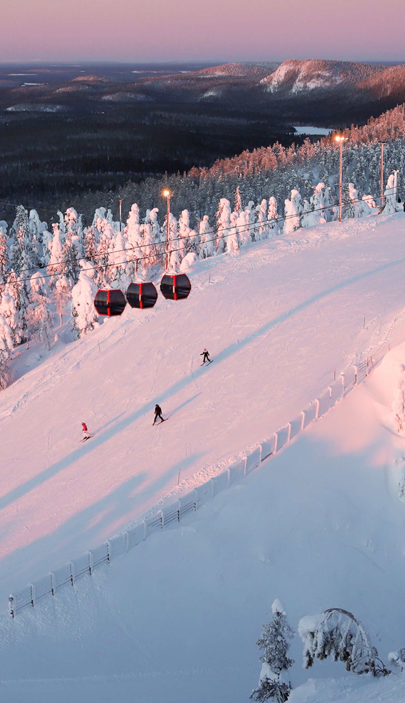 rukakuusamo_rukaskiresort-761x1321.jpg