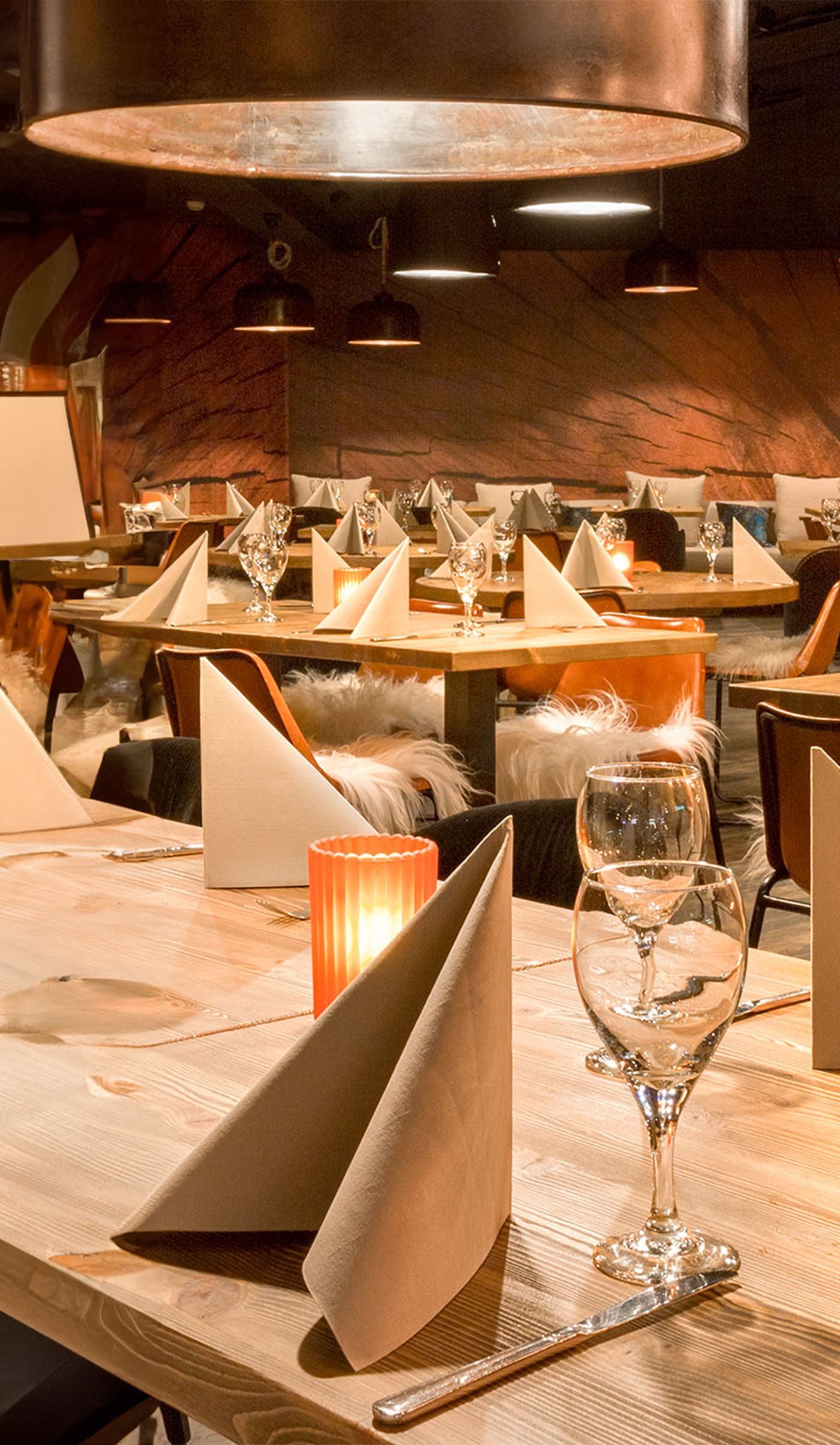 Restaurants & Services