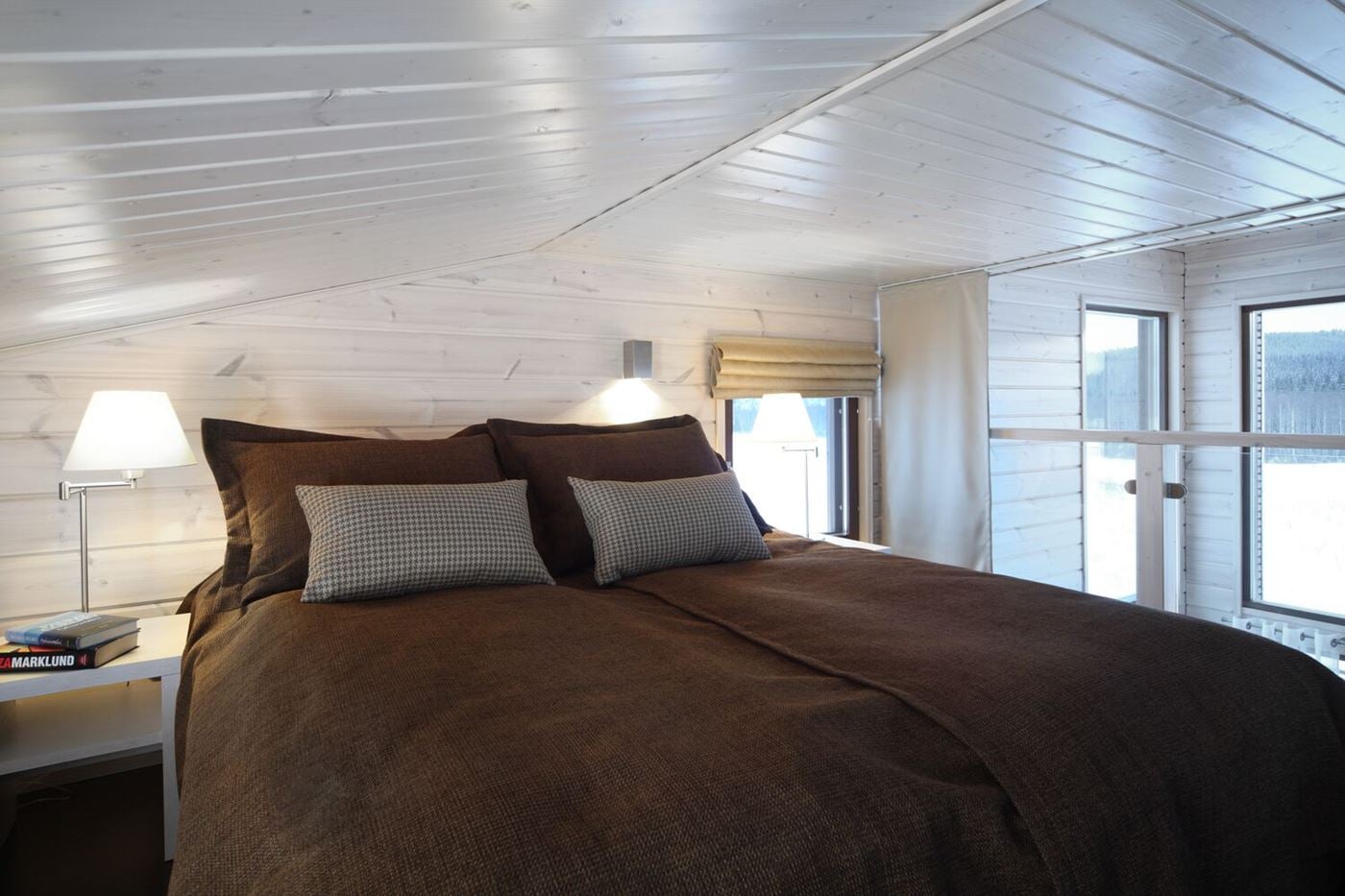 aurinkopaikka-bedroom-upstairs.jpg