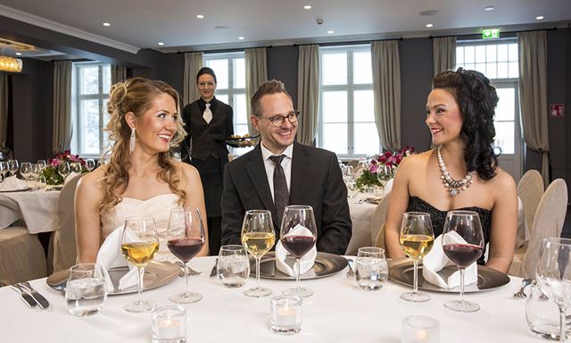 Wedding at Paviljonki